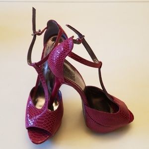 Carlos Santana Pink shoes 5.5" heel sz 8
